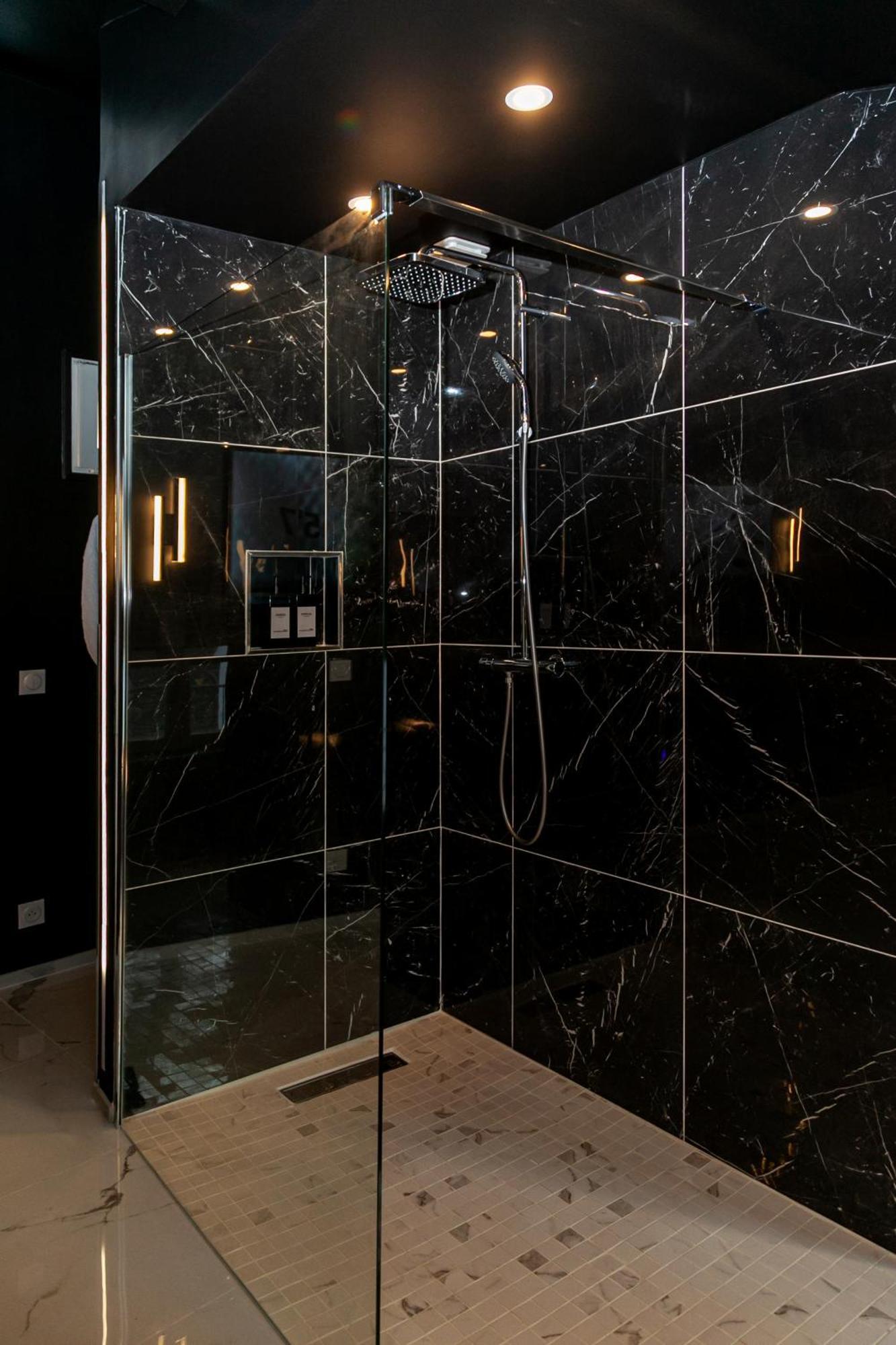 Maison Pantheon, Suite D'Exception Meaux Luaran gambar